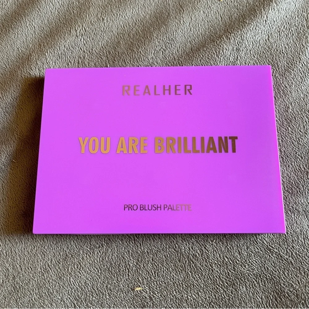 *NIB* 4 for 16$ REALHER You Are Brilliant Pro Blush Palette .66oz